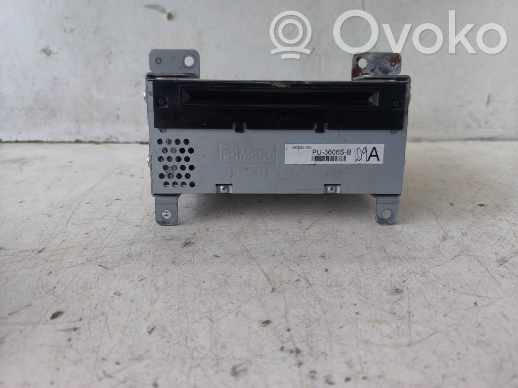 Ford Mustang VI Unidad delantera de radio/CD/DVD/GPS 
