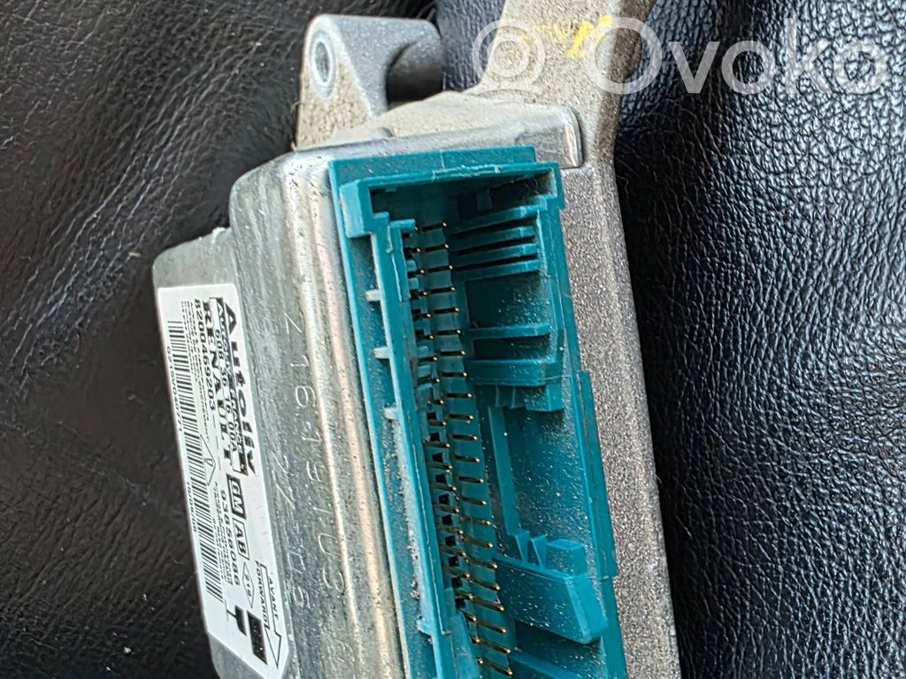 Opel Vivaro Airbag control unit/module 