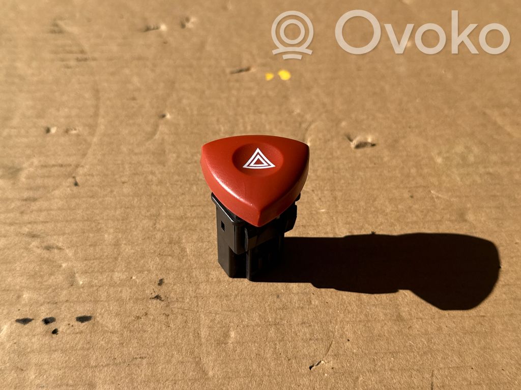 Renault Trafic II (X83) Hazard light switch 