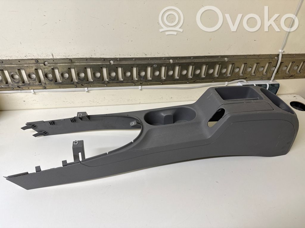 Volkswagen Caddy Center console 