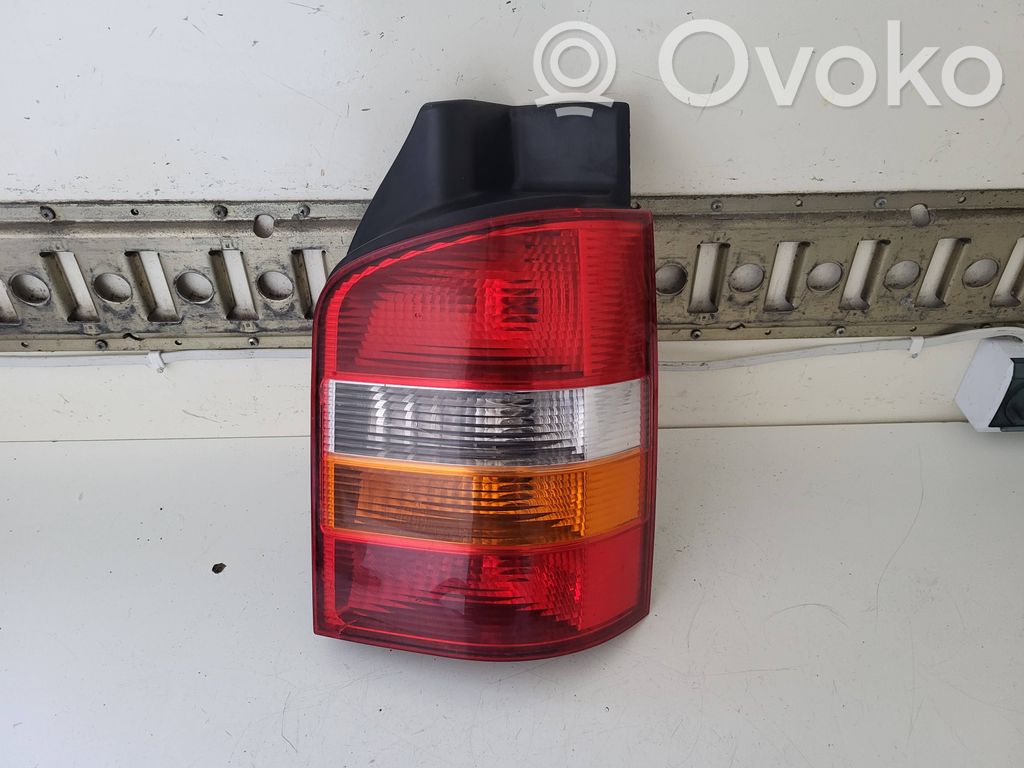 Volkswagen Transporter - Caravelle T5 Lampa tylna 
