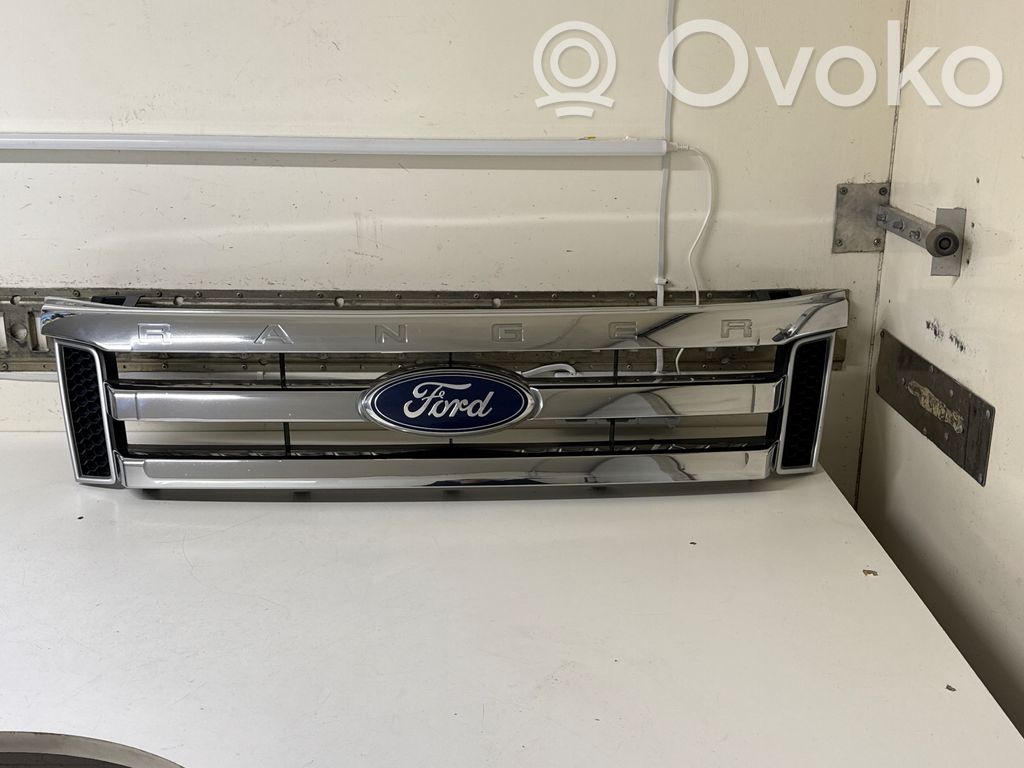 Ford Ranger Front bumper upper radiator grill 
