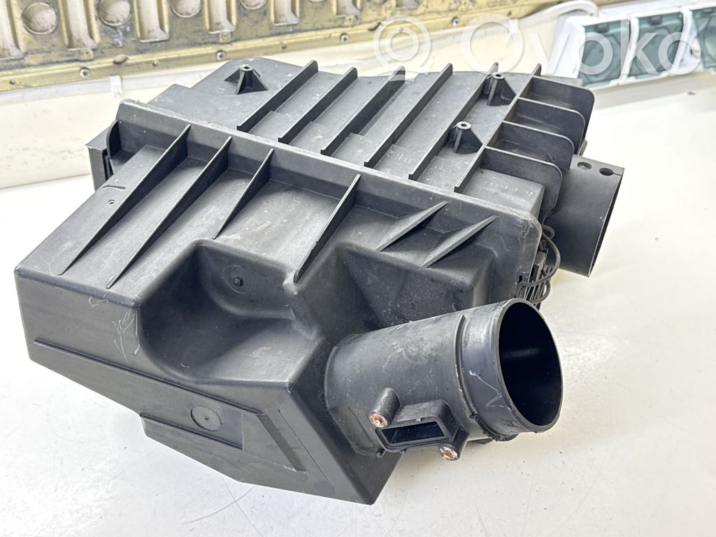 Ford Transit Air filter box 