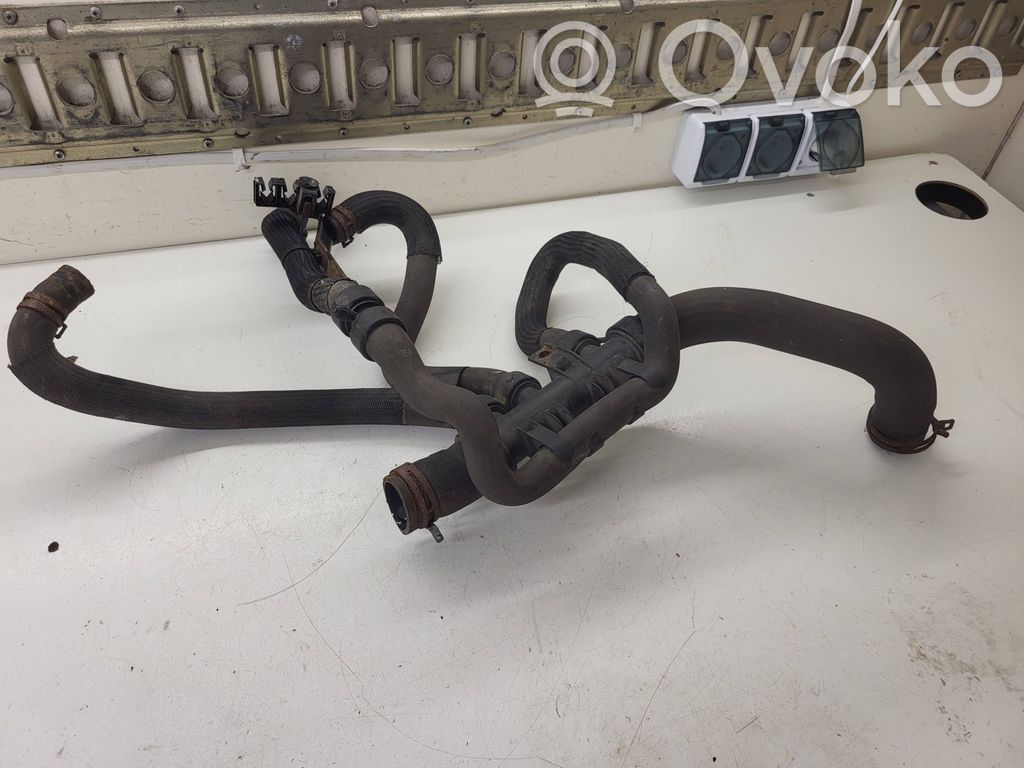 Opel Vivaro Engine coolant pipe/hose 