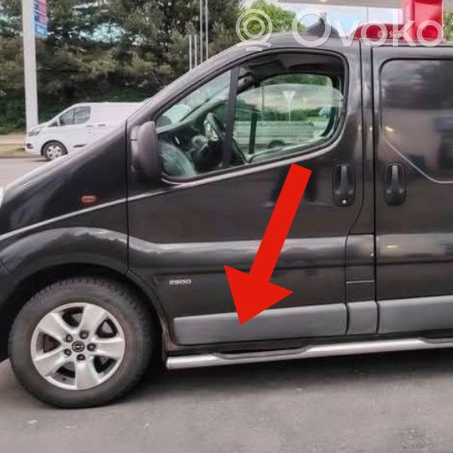 Renault Trafic II (X83) Rivestimento della portiera anteriore (modanatura) 