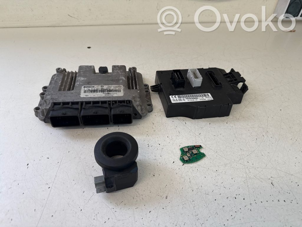 Opel Vivaro Aizdedzes ECU komplekts 