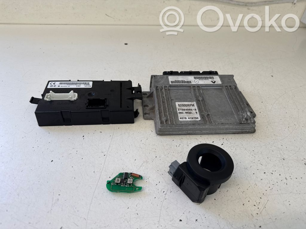 Opel Vivaro Kit centralina motore ECU e serratura 