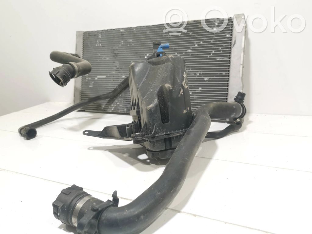 BMW 5 F10 F11 Radiatorių komplektas 