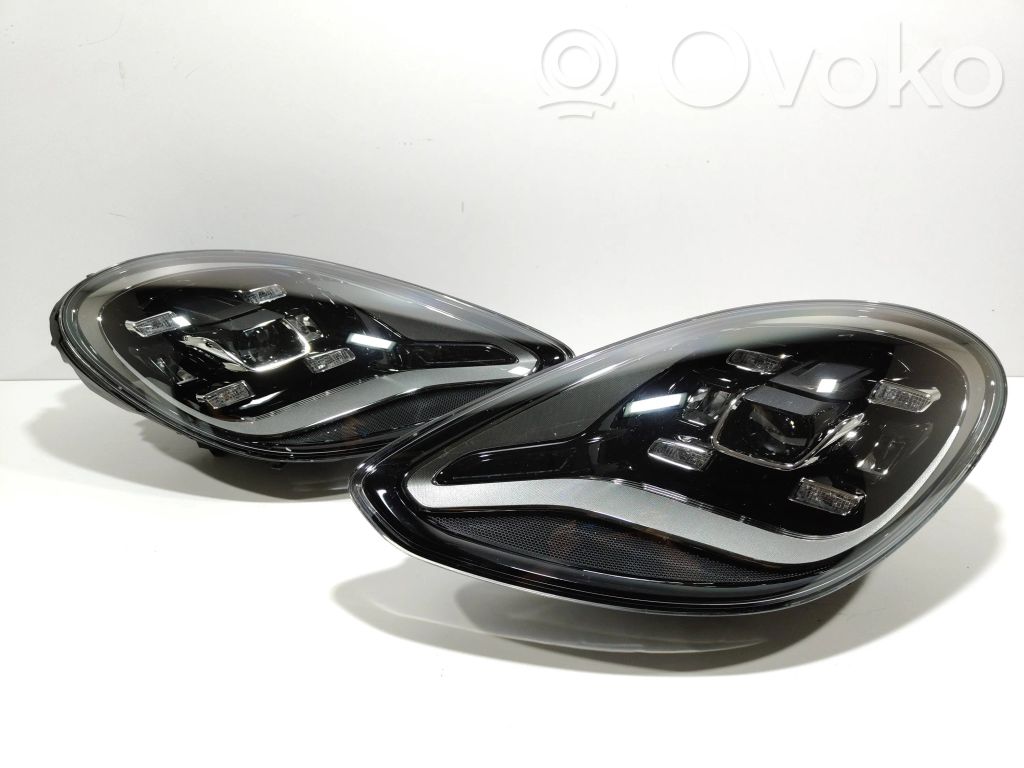 Porsche Panamera (971) Set faruri 