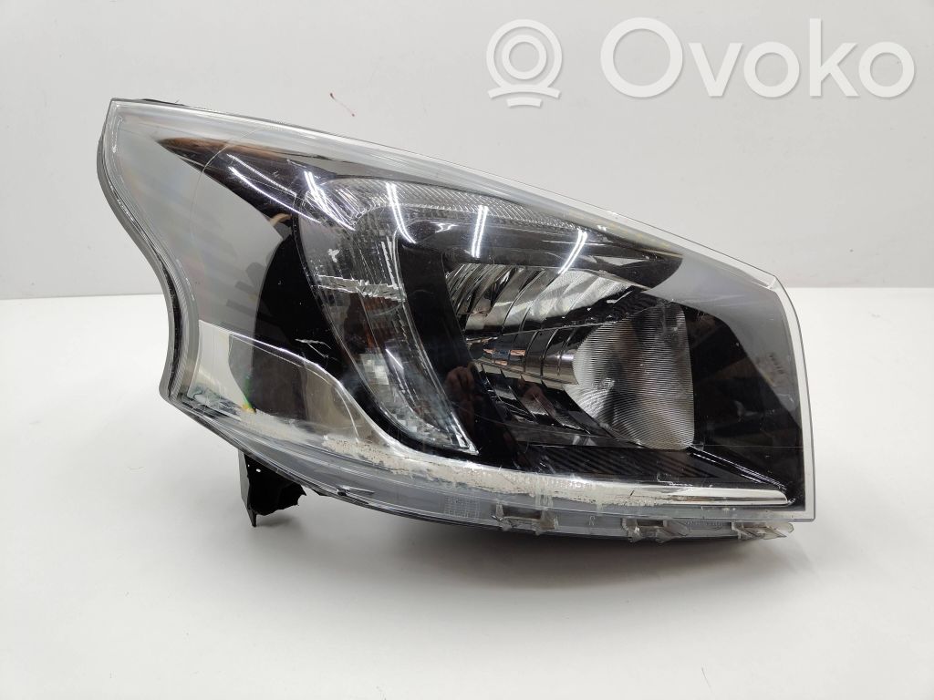 Opel Vivaro Scheinwerfer 