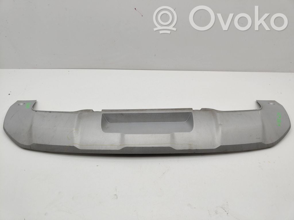 Audi Q2 - Moldura embellecedora de la barra del amortiguador trasero 
