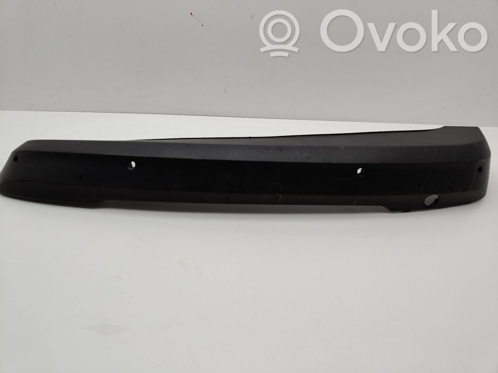 Hyundai i30 Listwa zderzaka tylnego 