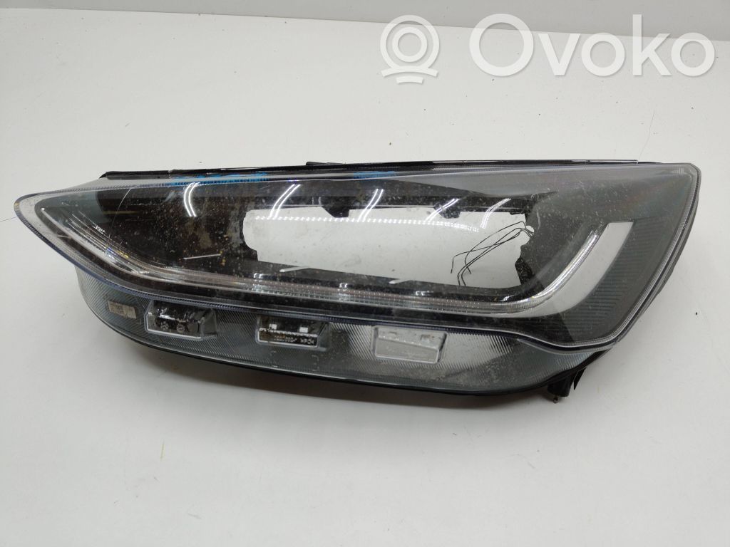 Ford Focus Headlight/headlamp 