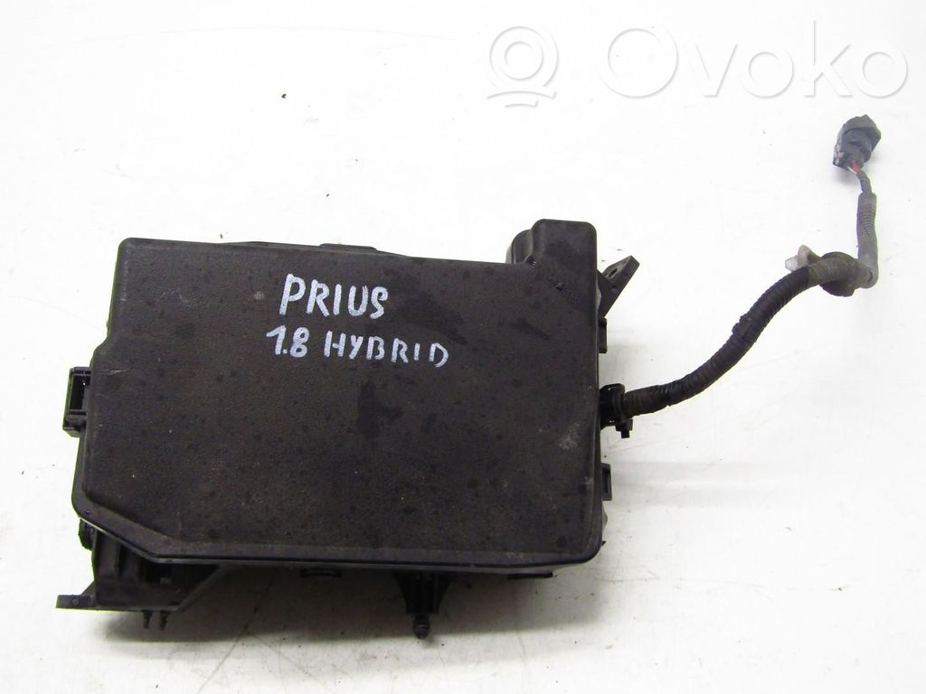 Toyota Prius (XW30) Katvealueen valvonnan ohjainlaite (BSM) 