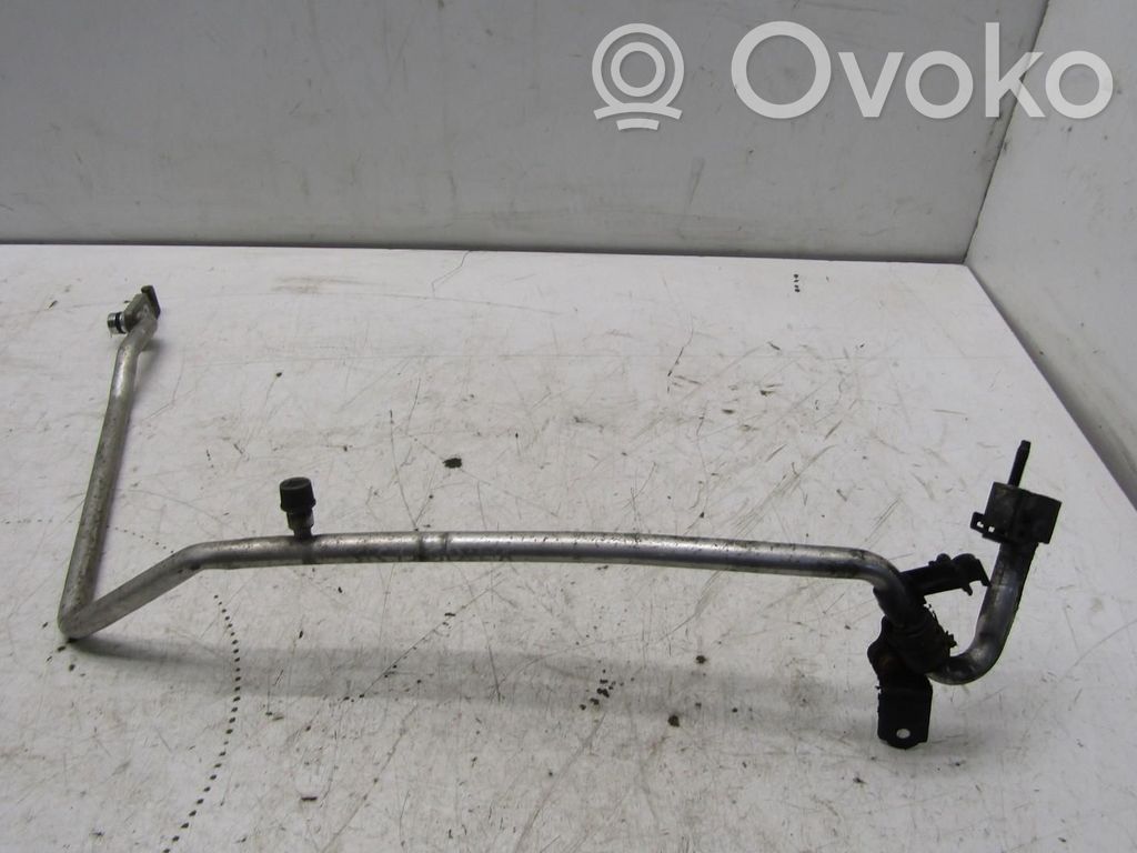 Toyota Yaris Air conditioning (A/C) pipe/hose 