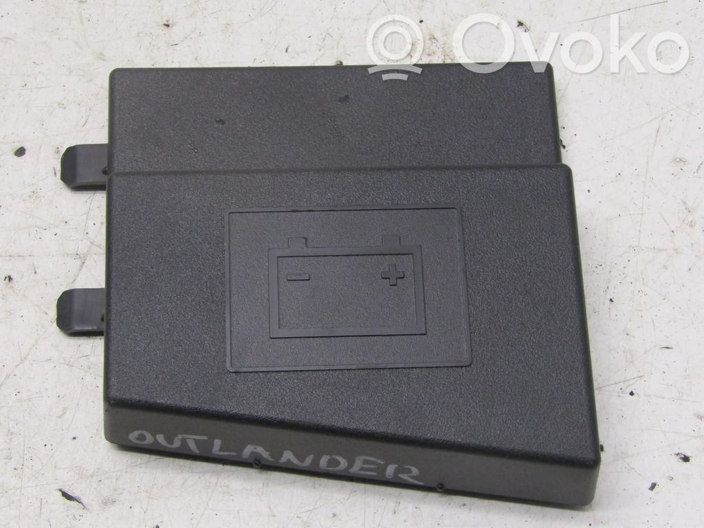 Mitsubishi Outlander Battery box tray 