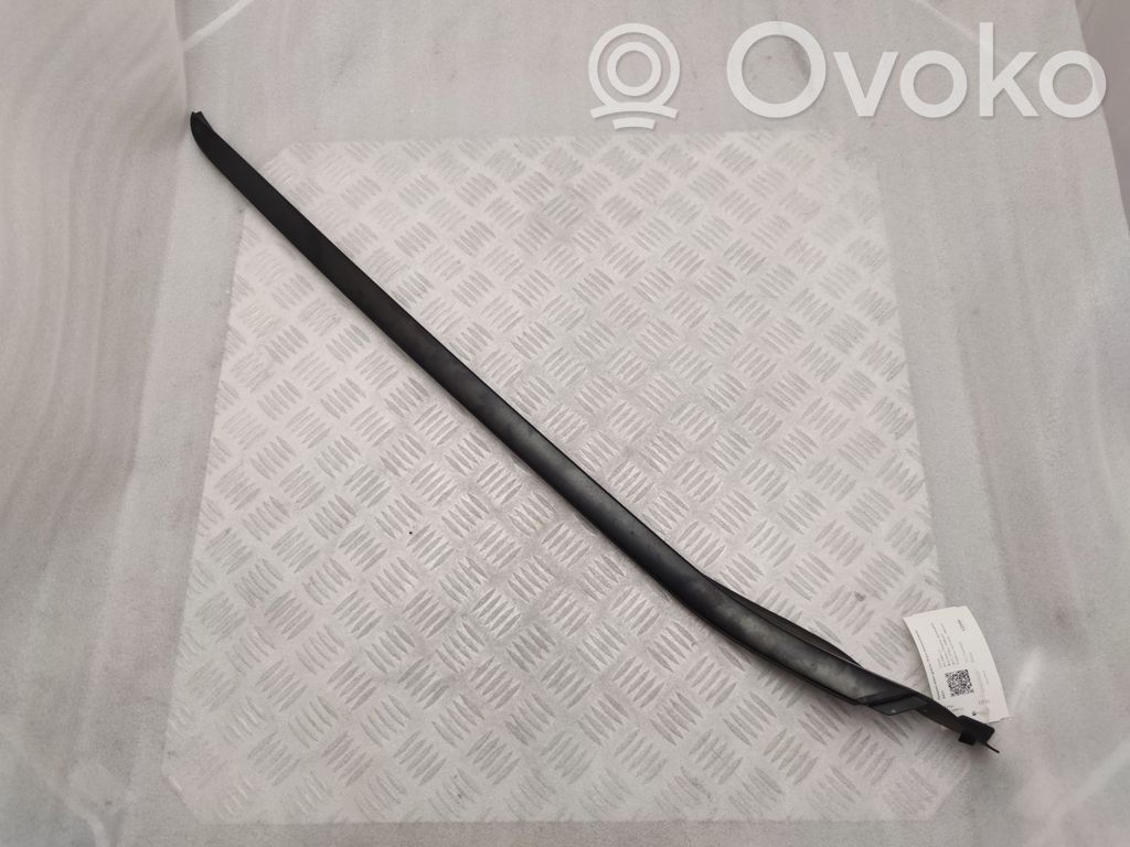 Lexus RX 450H Windshield trim 