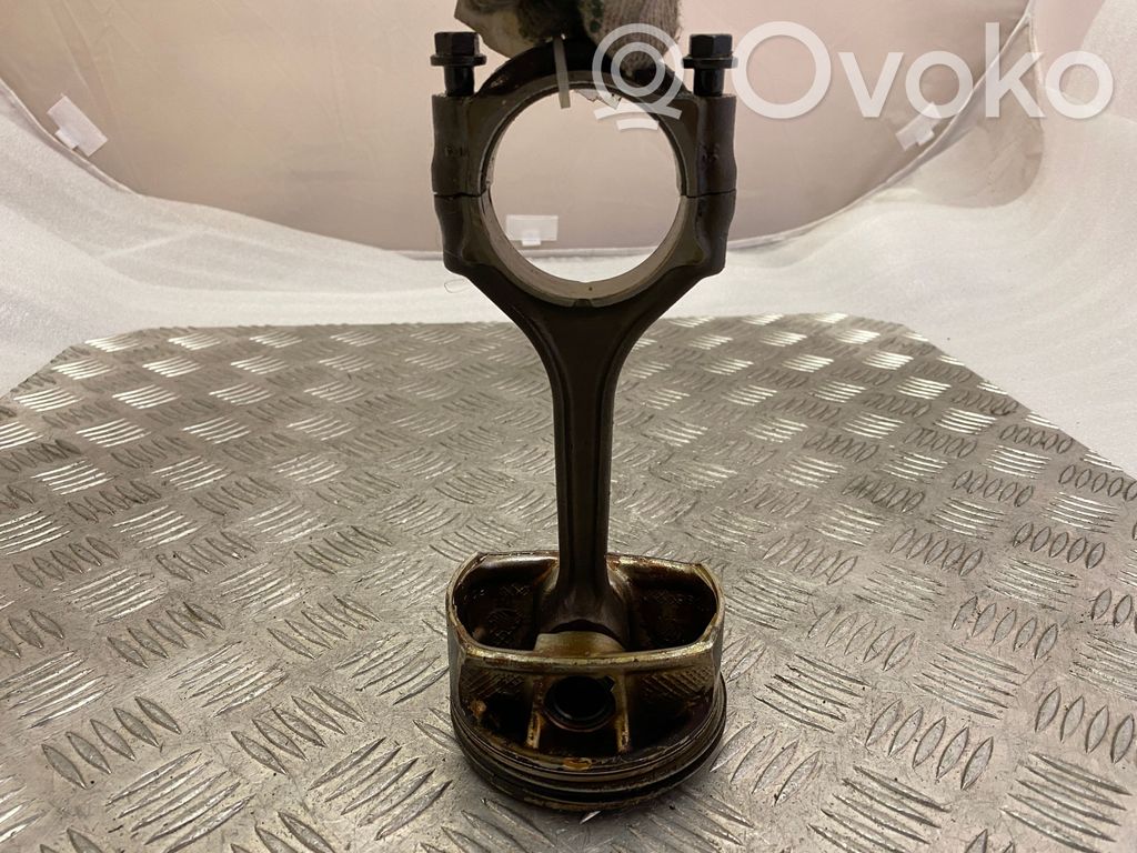 Chrysler Pacifica Piston with connecting rod 
