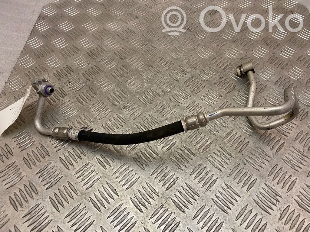 Ilmastointilaitteen putki (A/C)   9209727