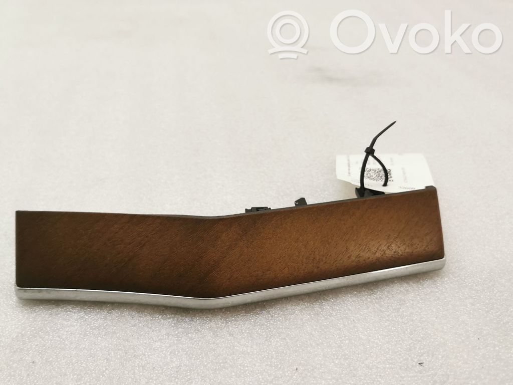 Volvo XC90 Dashboard glove box trim 