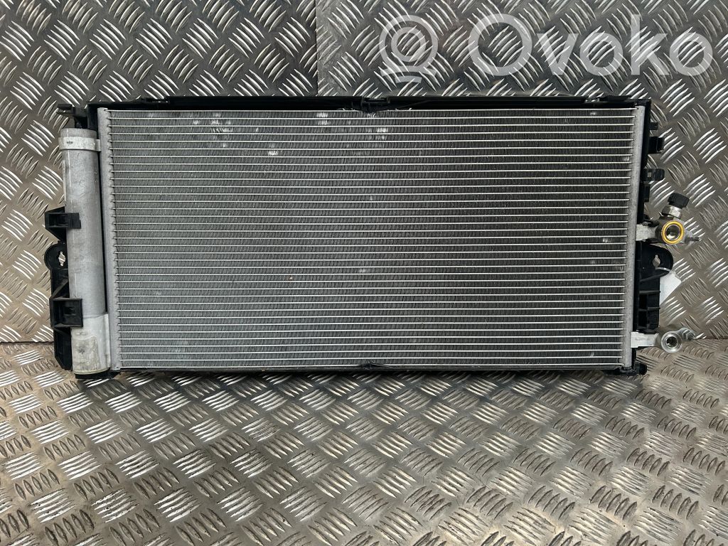 Volvo XC60 Skraplacz / Chłodnica klimatyzacji 