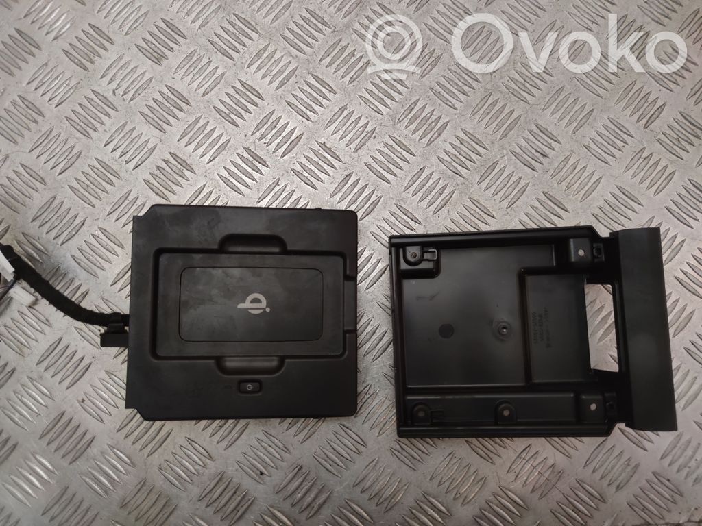 Lexus NX Wireless charging module 