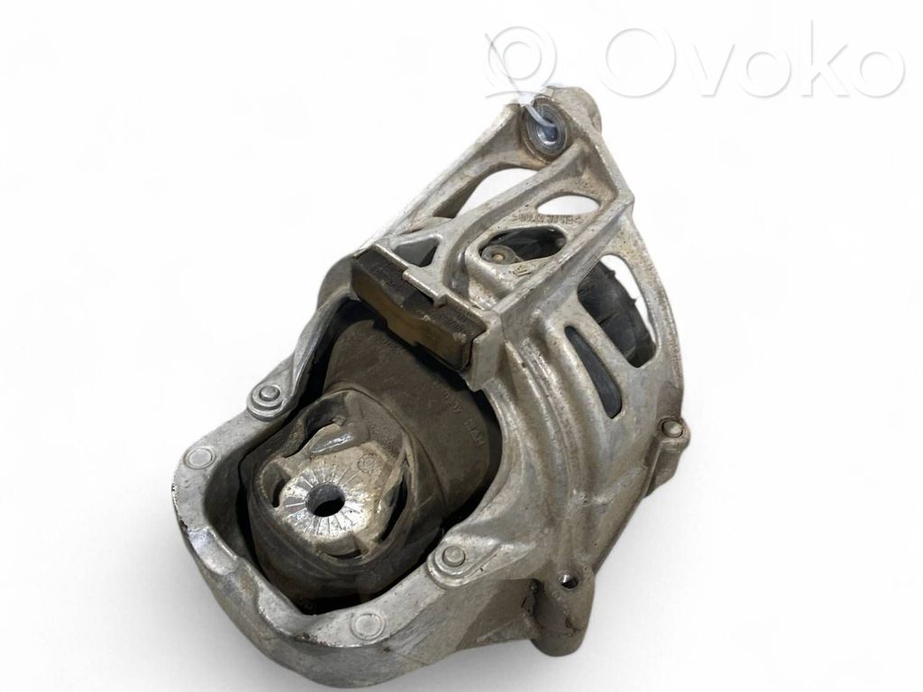 Audi Q7 4M Engine mount bracket 