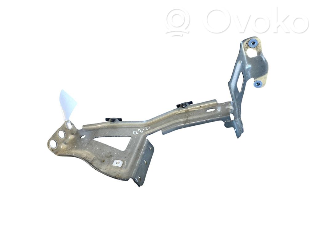 Audi Q8 e-tron Fender mounting bracket 