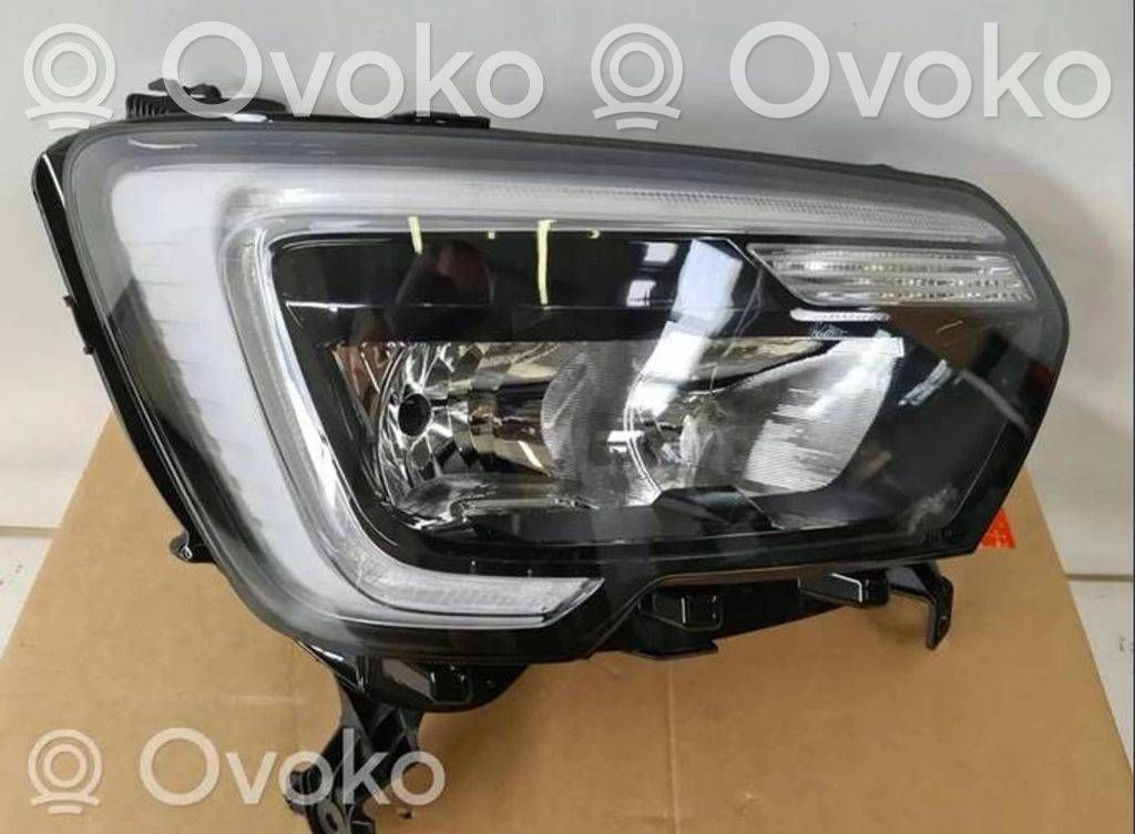 Scheinwerfer   260107625R,260105567R
