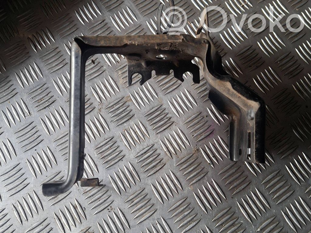 Citroen DS4 ABS pump bracket 