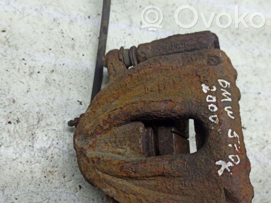Front brake caliper