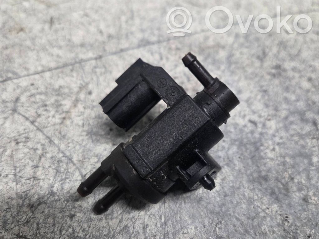 Vacuum valve   GK2Q9Y477AA,70591701