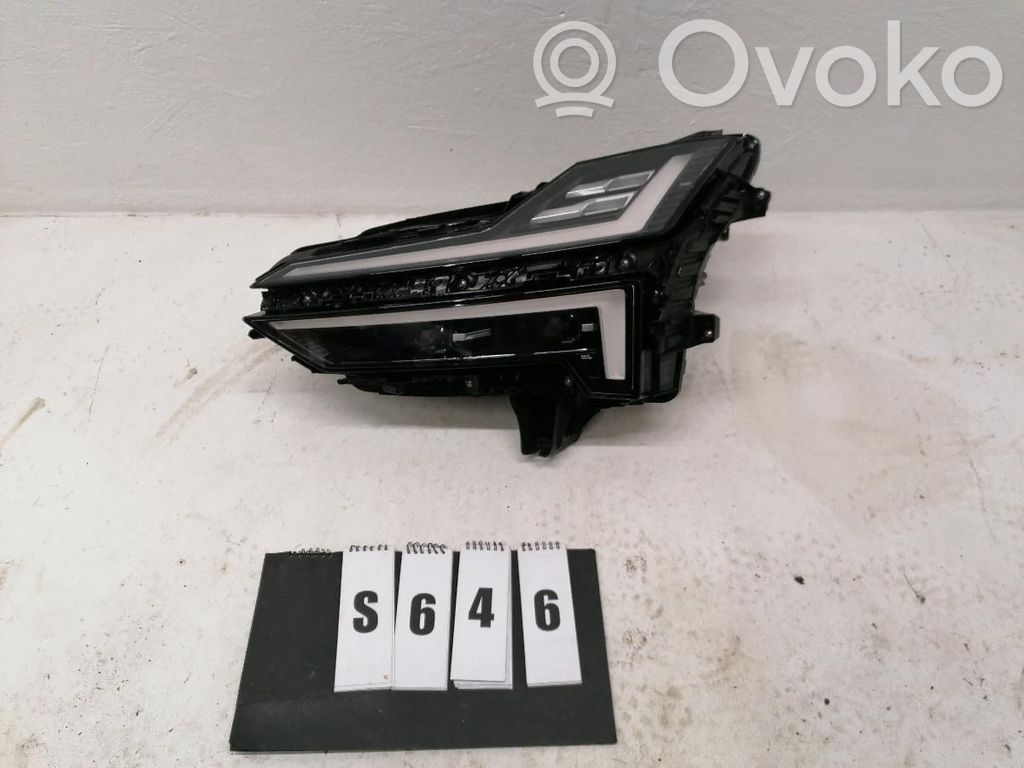 Polestar 4 Scheinwerfer 