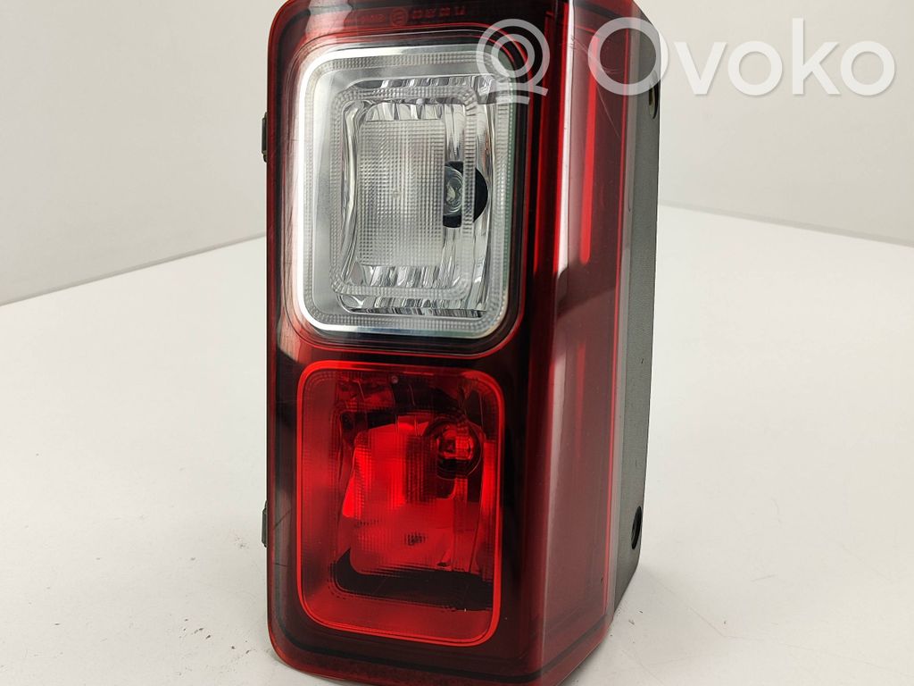 Renault Trafic III (X82) Rear/tail lights 