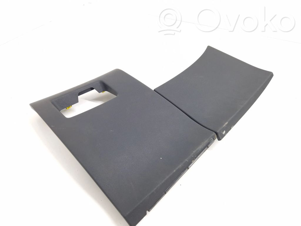 Citroen C4 II Panelės apdailos skydas (apatinis) 