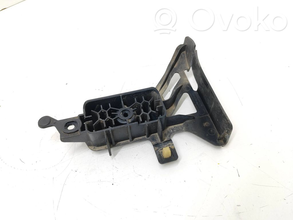 Jacking socket point   7P5802820