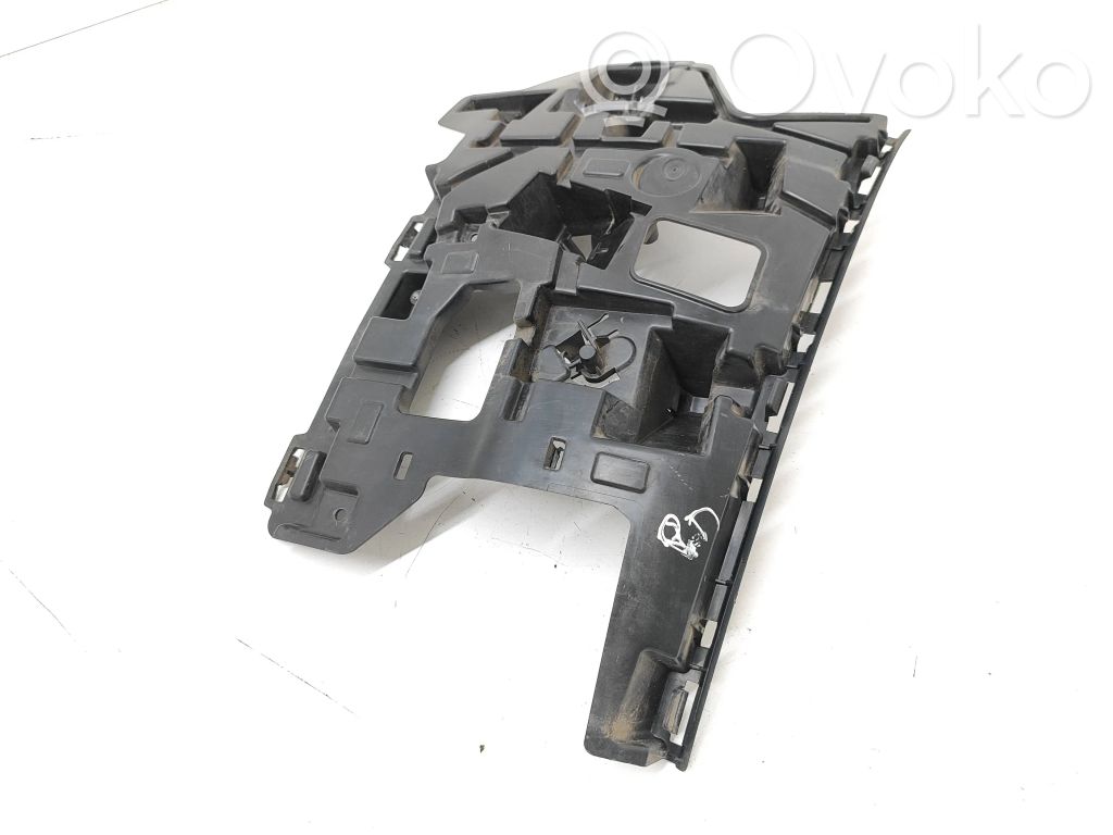 Volvo V40 Front bumper mounting bracket 