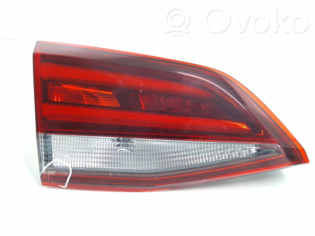 Opel Astra K Takaluukun takavalot 