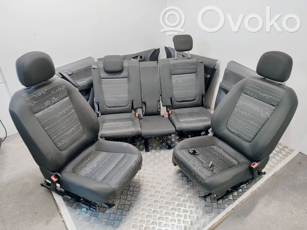 Interior set