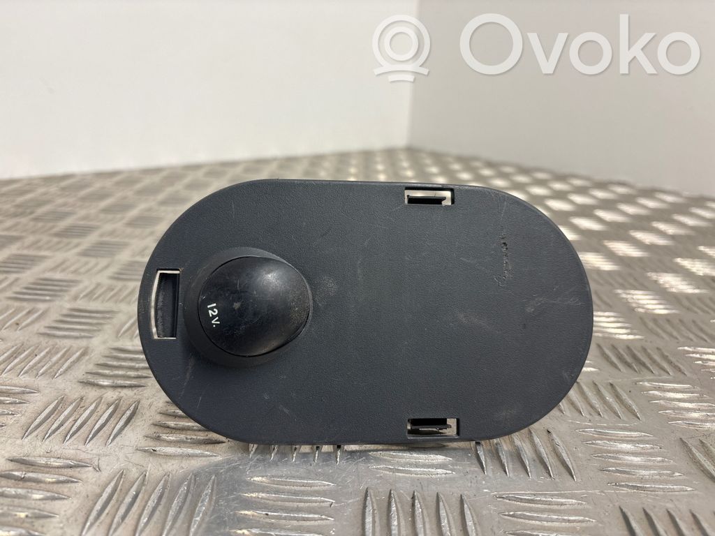 Peugeot Expert Cigarette lighter trim front 