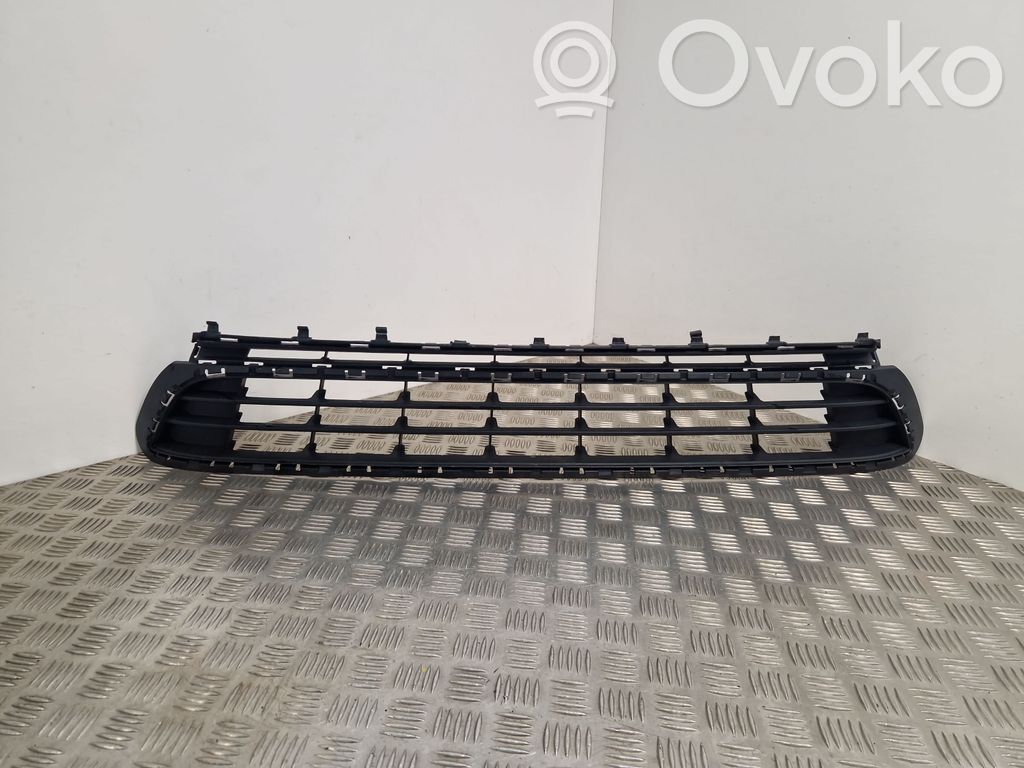 Volkswagen Golf VII Grille inférieure de pare-chocs avant 