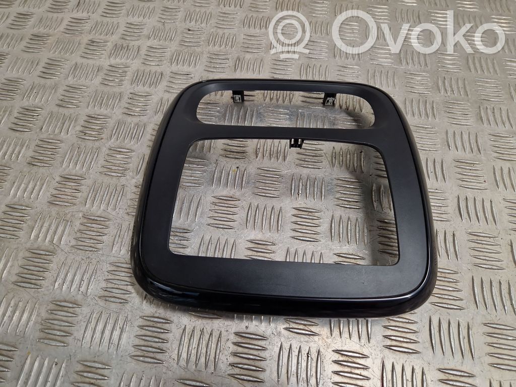 Fiat Talento Konsola środkowa / Radio / GPS 