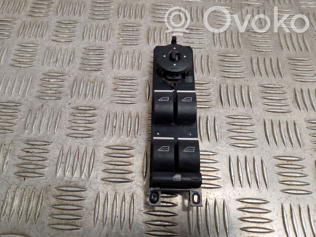 Ford Kuga II Electric window control switch 