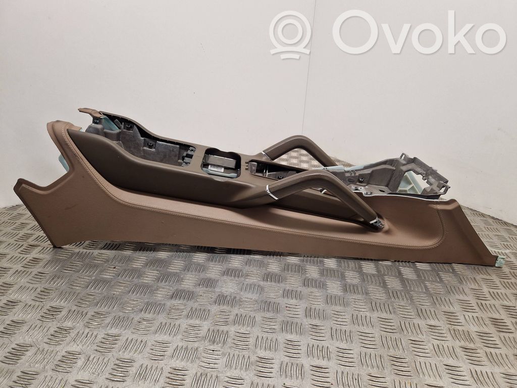 Porsche Cayenne (92A) Consola central 