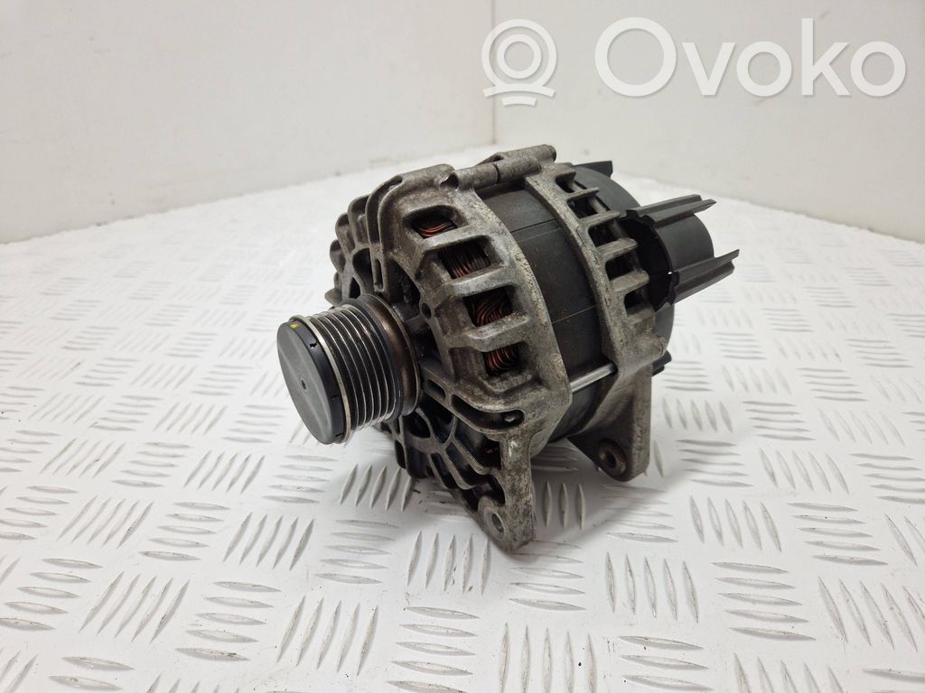 Renault Megane IV Generator/alternator 