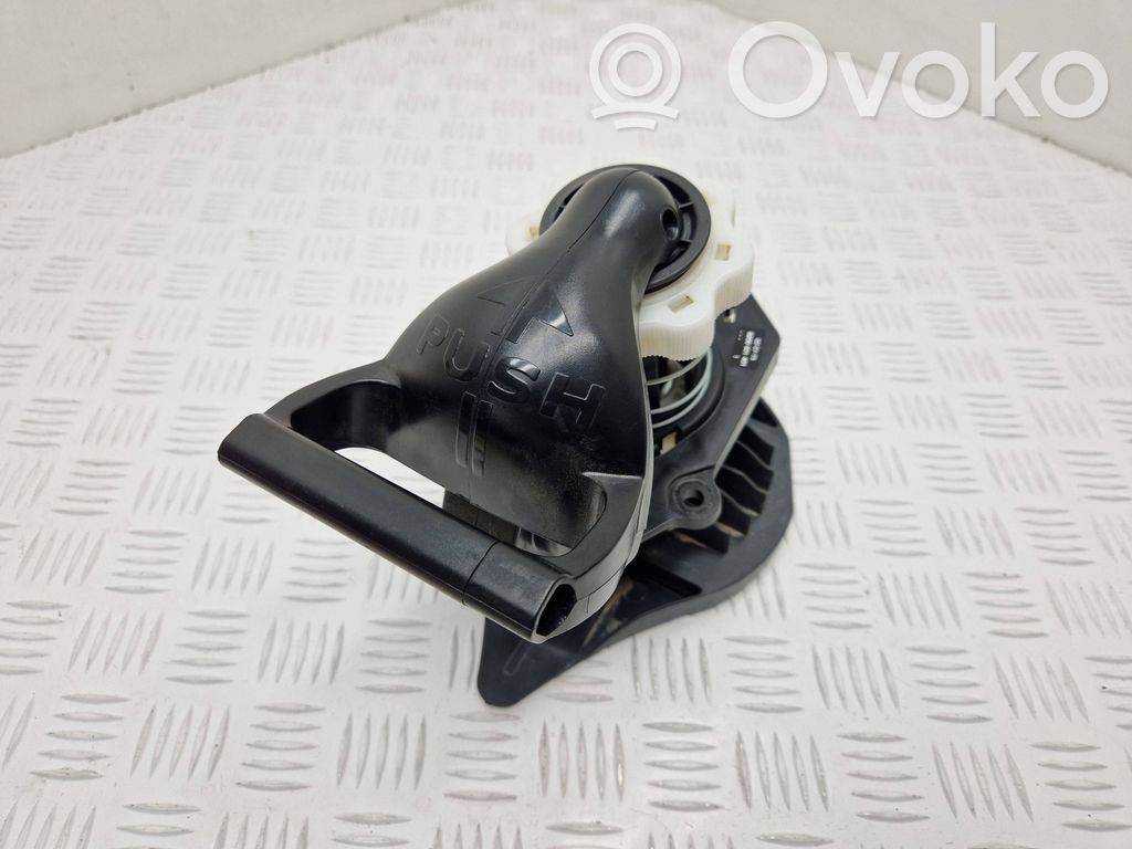 Renault Clio IV Spare wheel mounting bracket 
