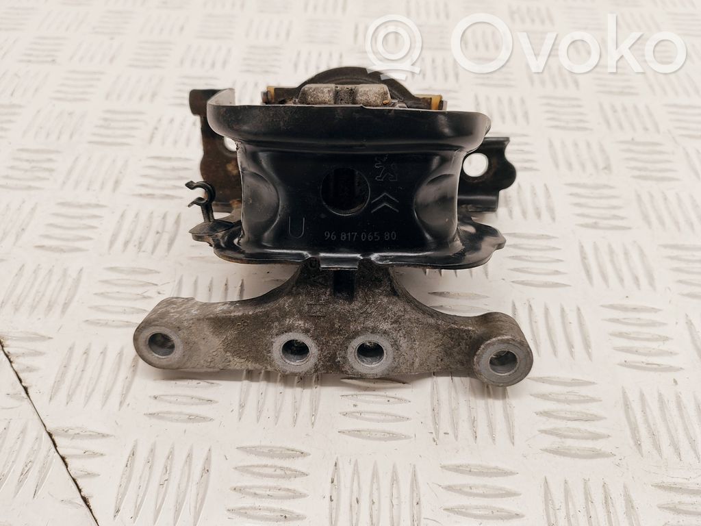 Citroen C3 Aircross Suport tampon motor 