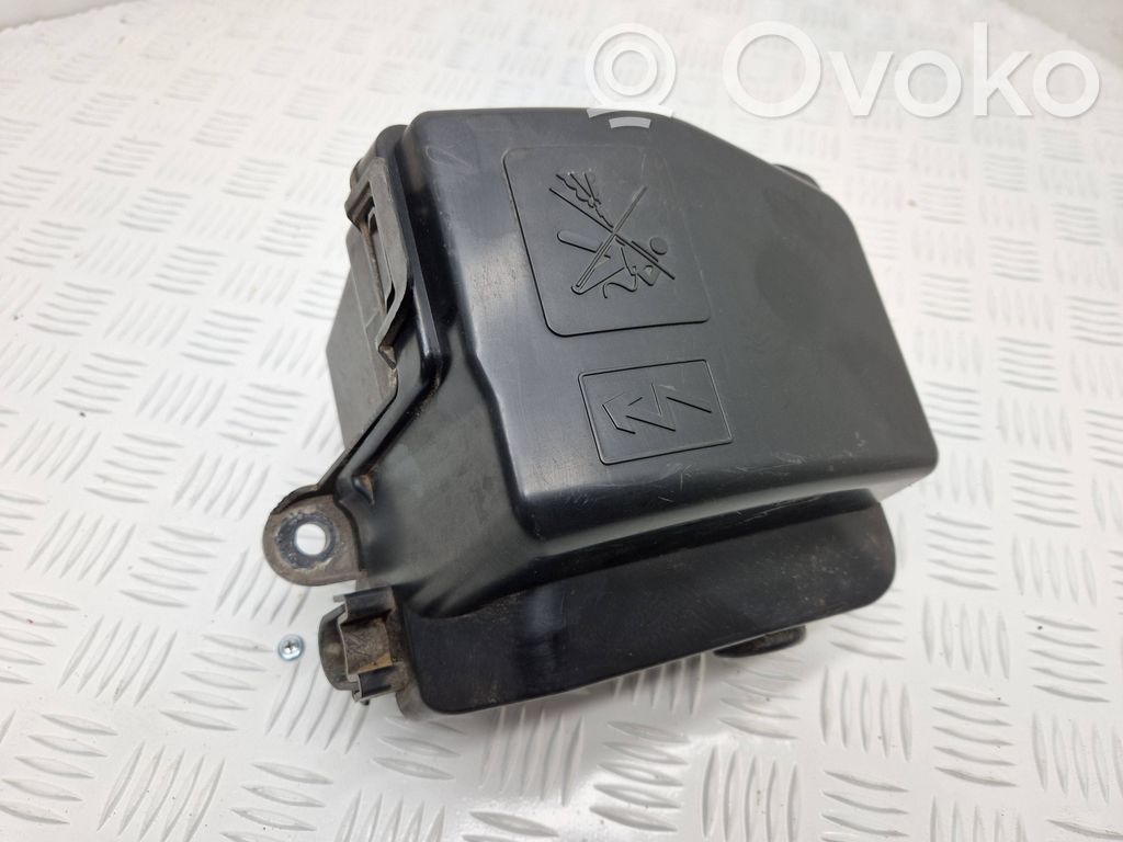 Dacia Duster Saugiklių dėžė (komplektas) 