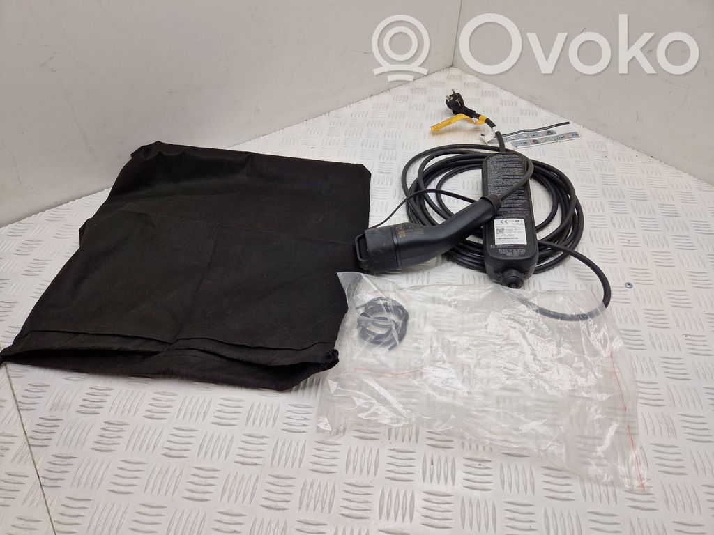 Renault Scenic E-Tech V Electric car charging cable 
