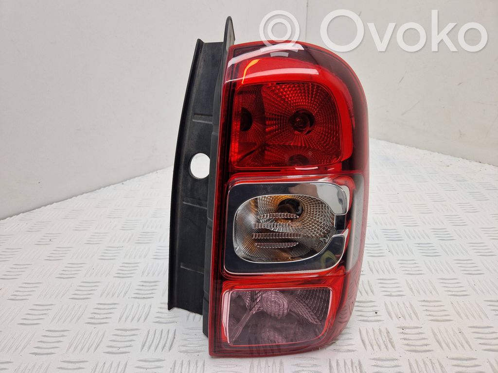 Dacia Duster Lampa tylna 
